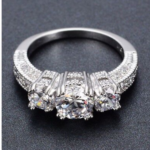 Jewelry - Engagement wedding promise silver ring